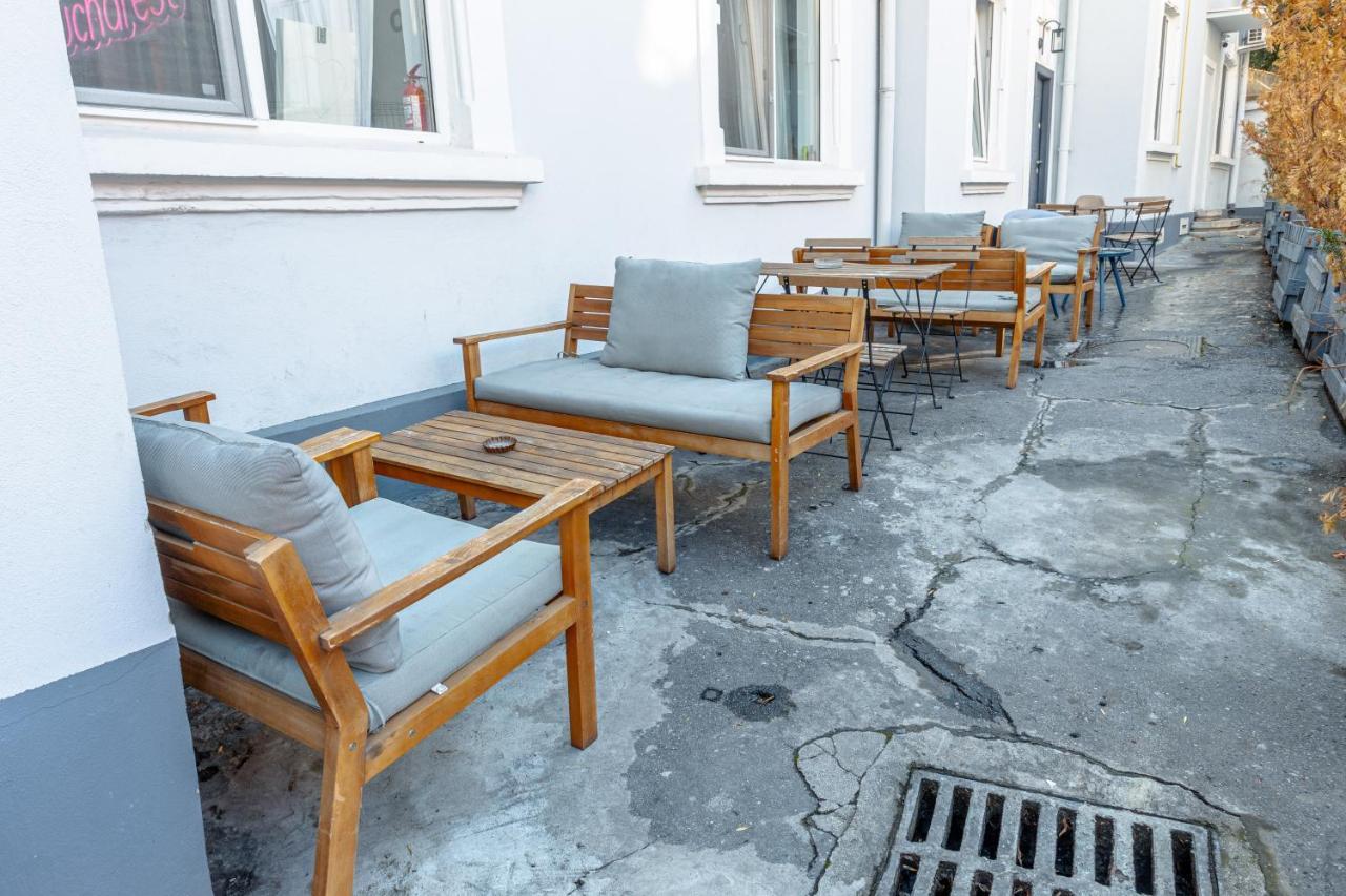 First Hostel Bucur 21 Bukares Bagian luar foto